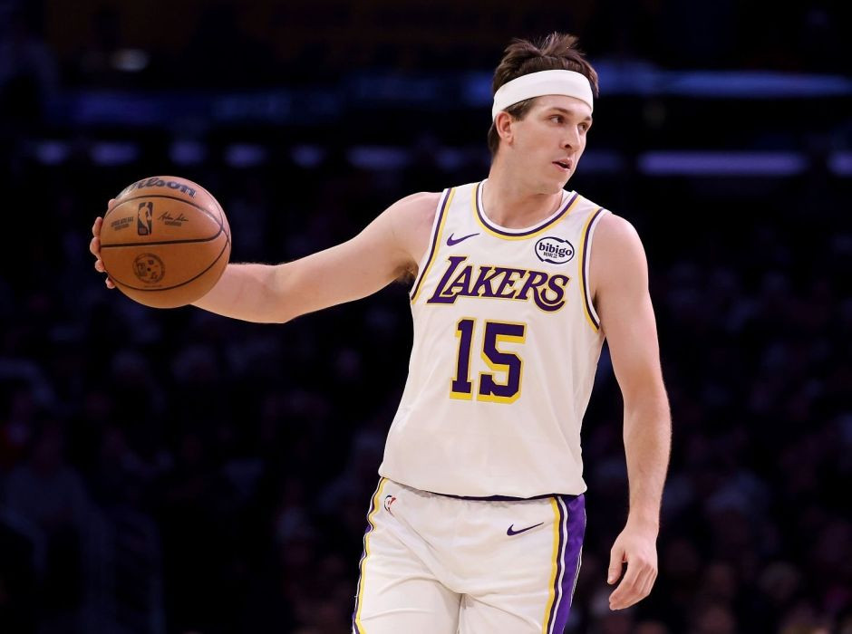 NBA常规赛-国王vs湖人伤病名单(12月29日)里夫斯左腿拉伤缺阵四周