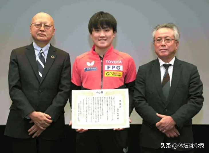 张本智和世乒赛团体赛目标_中国世乒赛_张本智和WTT香港总决赛冠军