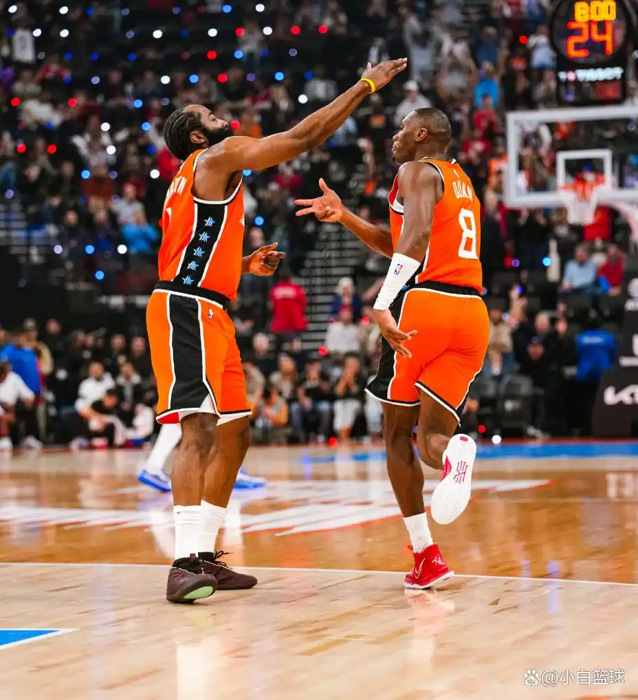 小卡生涯之夜得分记录_小卡55分平队史纪录哈登28+7 快船力克活塞迎4连胜_NBA常规赛快船活塞比赛结果