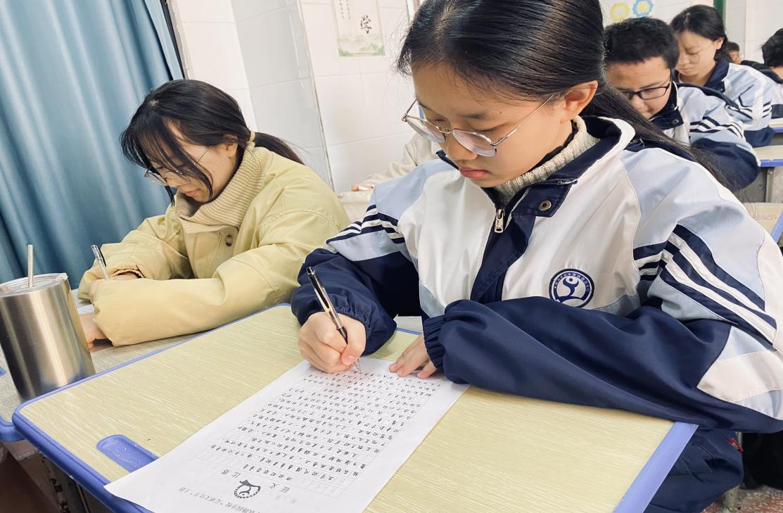 初中部五人制足球赛_耒阳市实验中学足球文化节_校园足球