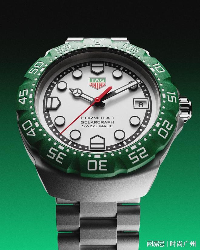 TAG Heuer F1 Solargraph太阳能腕表设计细节_泰格豪雅的表怎么样_泰格豪雅F1系列Solargraph太阳能腕表