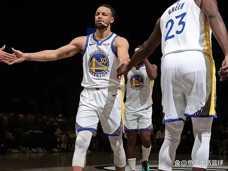 NBA最新排名_埃奇库姆3分准绝杀莫兰特40分 76人加时胜灰熊_76人灰熊加时赛