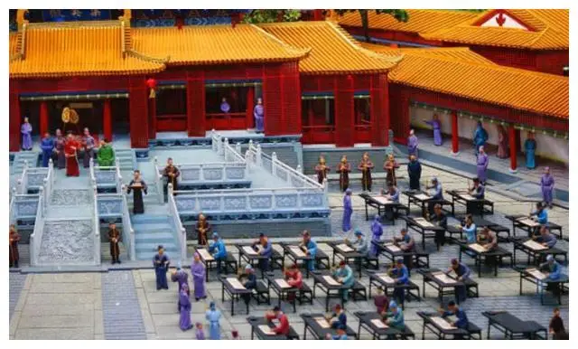 范进中举 科举制度 社会阶层跨越_胡屠夫在范进中举