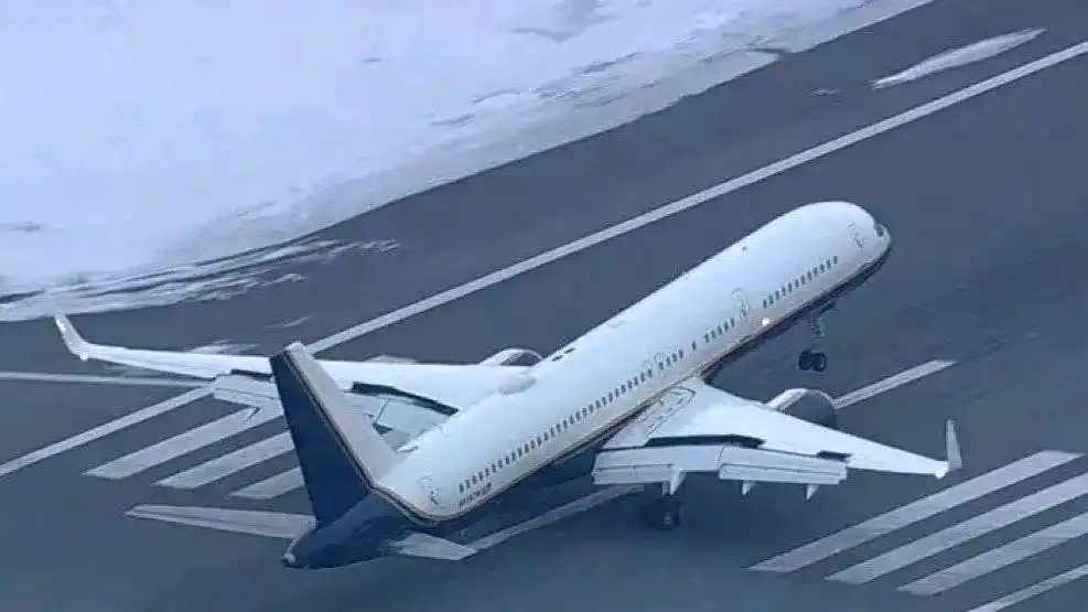 载有马杜罗的飞机抵达美国纽约!特朗普:美国将“管理”委内瑞拉