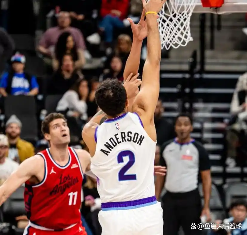 伦纳德45分创生涯纪录_快船爵士比赛结果_伦纳德45分哈登20+7 快船主场擒爵士收获6连胜