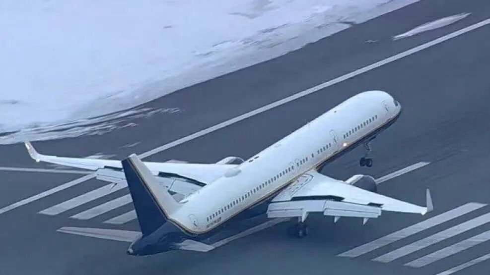 委内瑞拉副总统罗德里格斯代行总统职权_委内瑞拉副总统代行总统职权_载有马杜罗的飞机抵达美国纽约