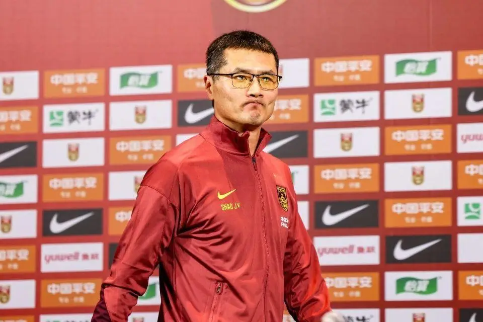 邵佳一挂帅国足誓进2030世界杯,30岁平均年龄成最大阻碍