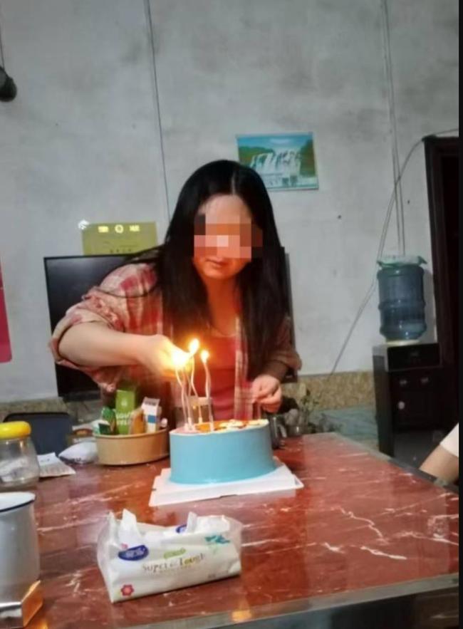 女生游黄山坠亡 家属不满判决 真相仍待查清