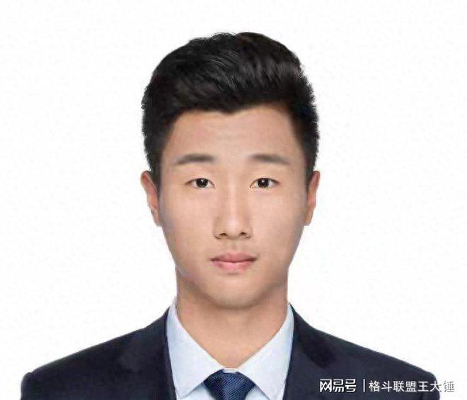 中国足协公布2026年国际级裁判名单，马宁领衔