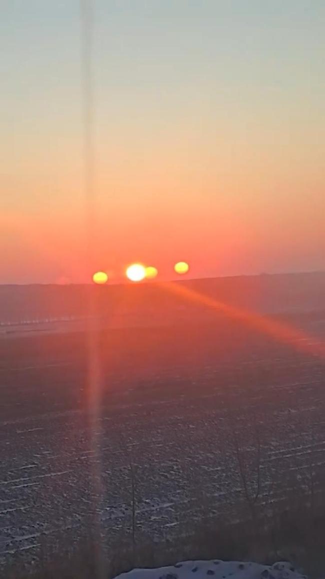 黑龙江一地现“四日同辉”?专家解读 玻璃折射虚像