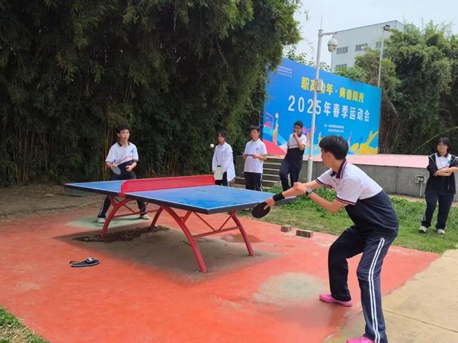 篮球跳高的技巧_篮球跳高技巧_篮球跳高训练方法视频