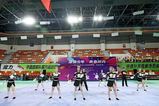 篮球跳高的技巧_篮球跳高训练方法视频_篮球跳高技巧