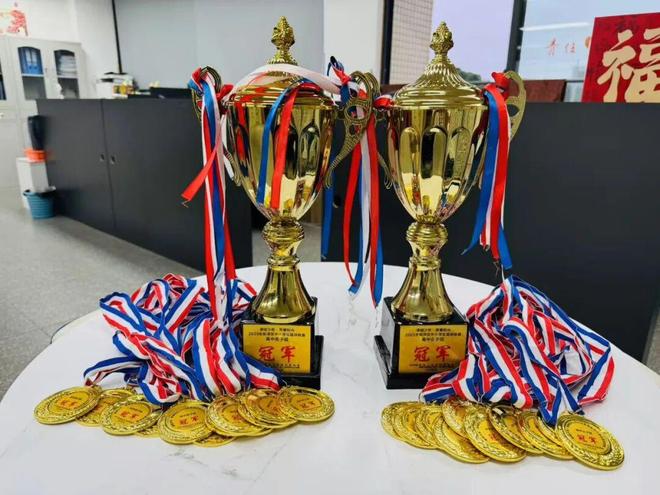 篮球跳高技巧_篮球跳高训练方法视频_篮球跳高的技巧