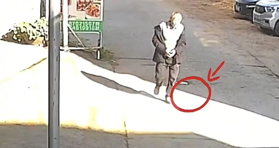 湖南永州烟头引发火灾_大爷丢弃的烟头引发连锁反应_珍珠棉易燃特性