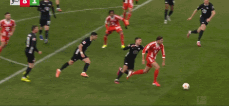 巴萨的拉菲尼亚_巴萨皇马表演赛_巴萨3-2皇马卫冕西超杯 拉菲尼亚双响