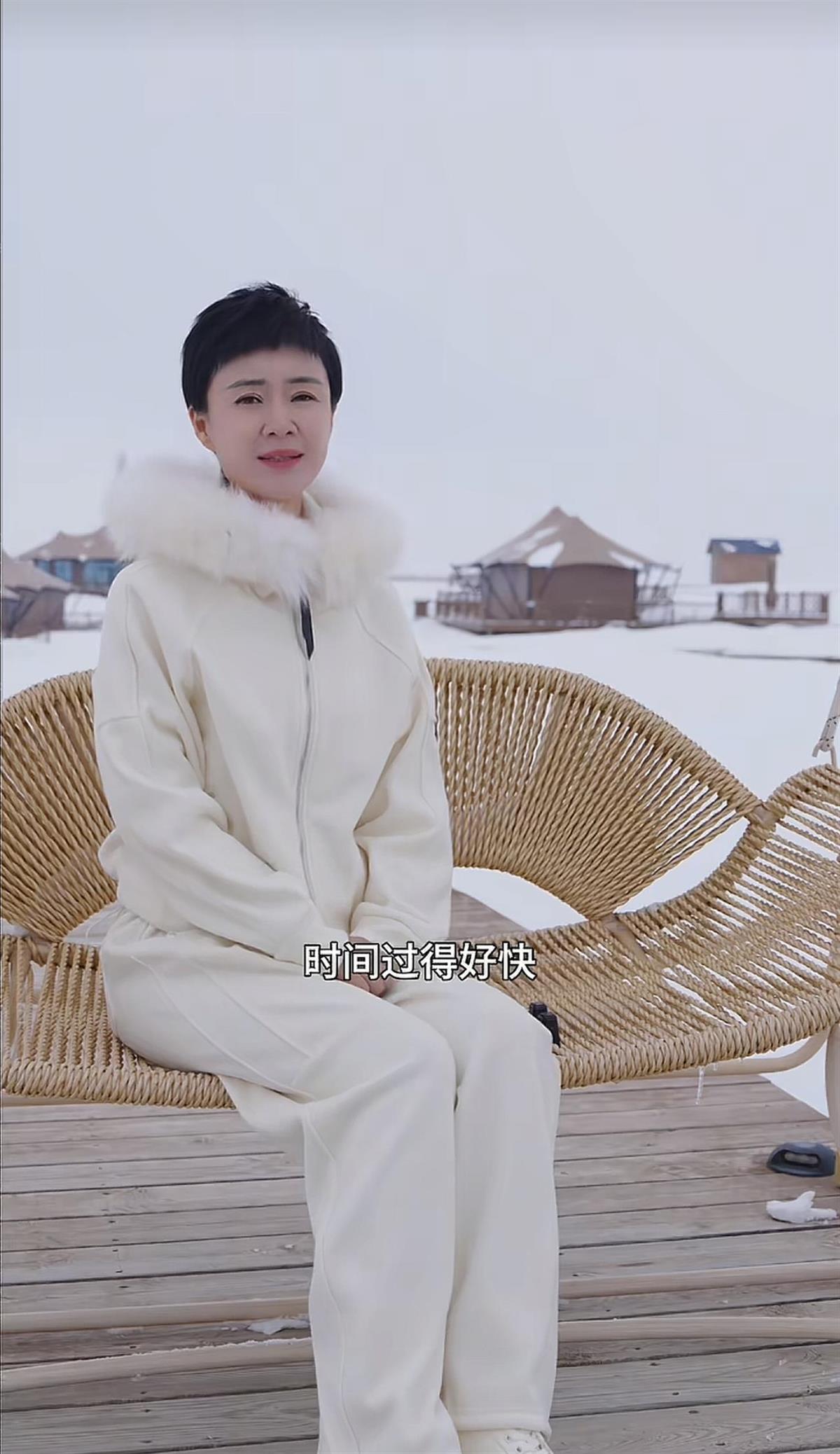 贺娇龙曾回应网友已经圆梦很安心，过几年就退休了，现在依然是人民的服务员