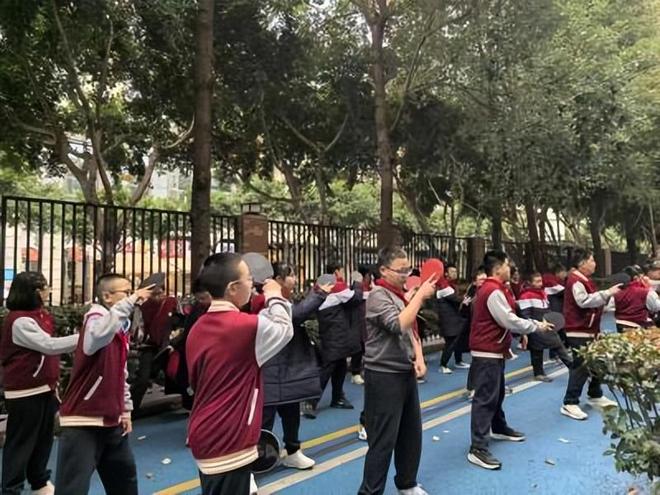 乒乓球分组比赛规则_乒乓球规则赛制_乒乓球比赛规则的定义