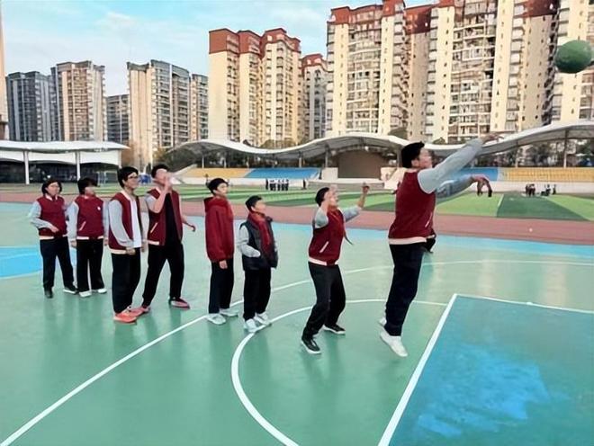 乒乓球分组比赛规则_乒乓球规则赛制_乒乓球比赛规则的定义