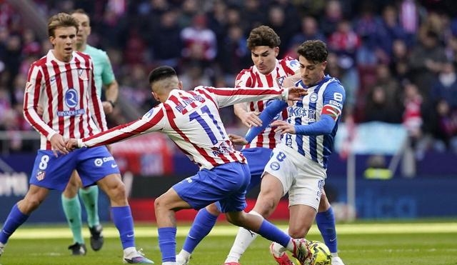 西甲巴萨皇马马竞争冠_西甲VAR判罚争议_2026皇马巴萨