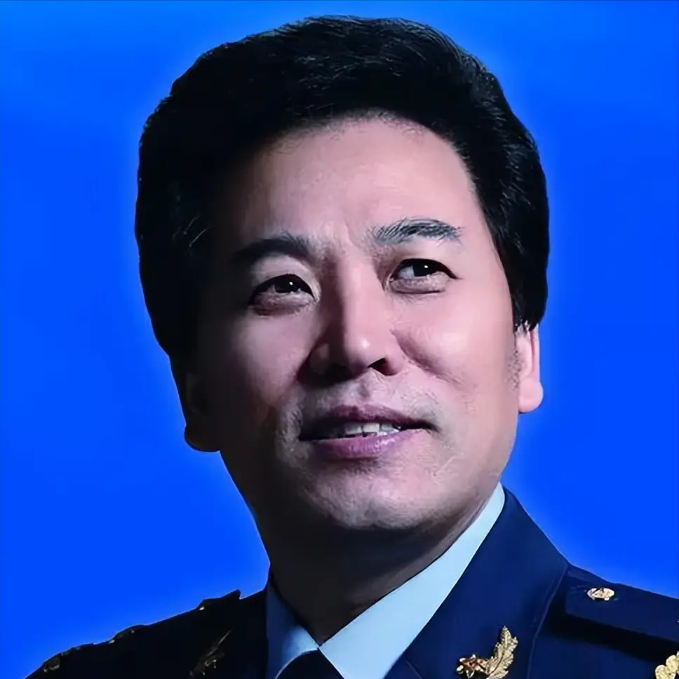 佟铁鑫 妻子林丹诗 _佟铁鑫的老婆林丹诗_佟铁鑫 低调生活