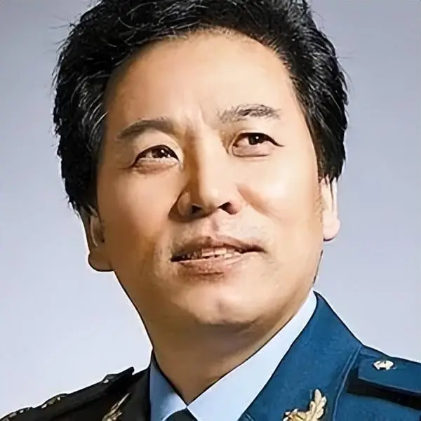 佟铁鑫 妻子林丹诗 _佟铁鑫的老婆林丹诗_佟铁鑫 低调生活