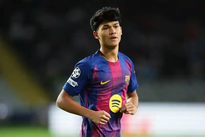 早知道|大巴黎签约巴萨18岁小将