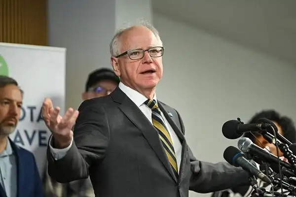 美国将在中东举行空军战备演习_美国中东空军战备演习_美明州州长要求联邦政府结束报复性行动