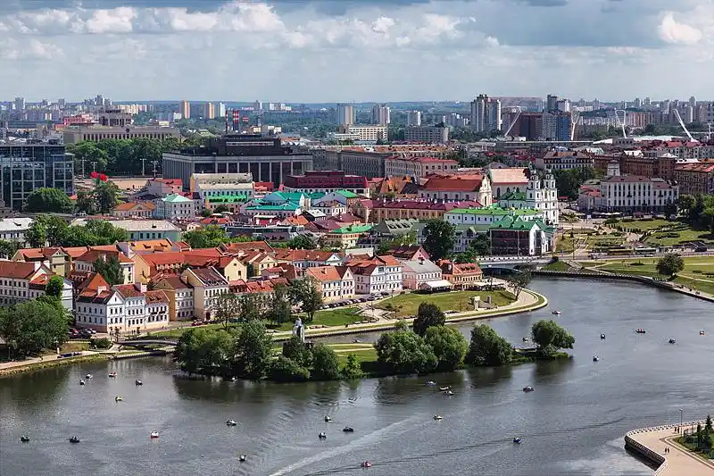 伊朗回应美方威胁_俄美乌三方会谈领土议题_伊朗副外长:做好200%的自卫准备