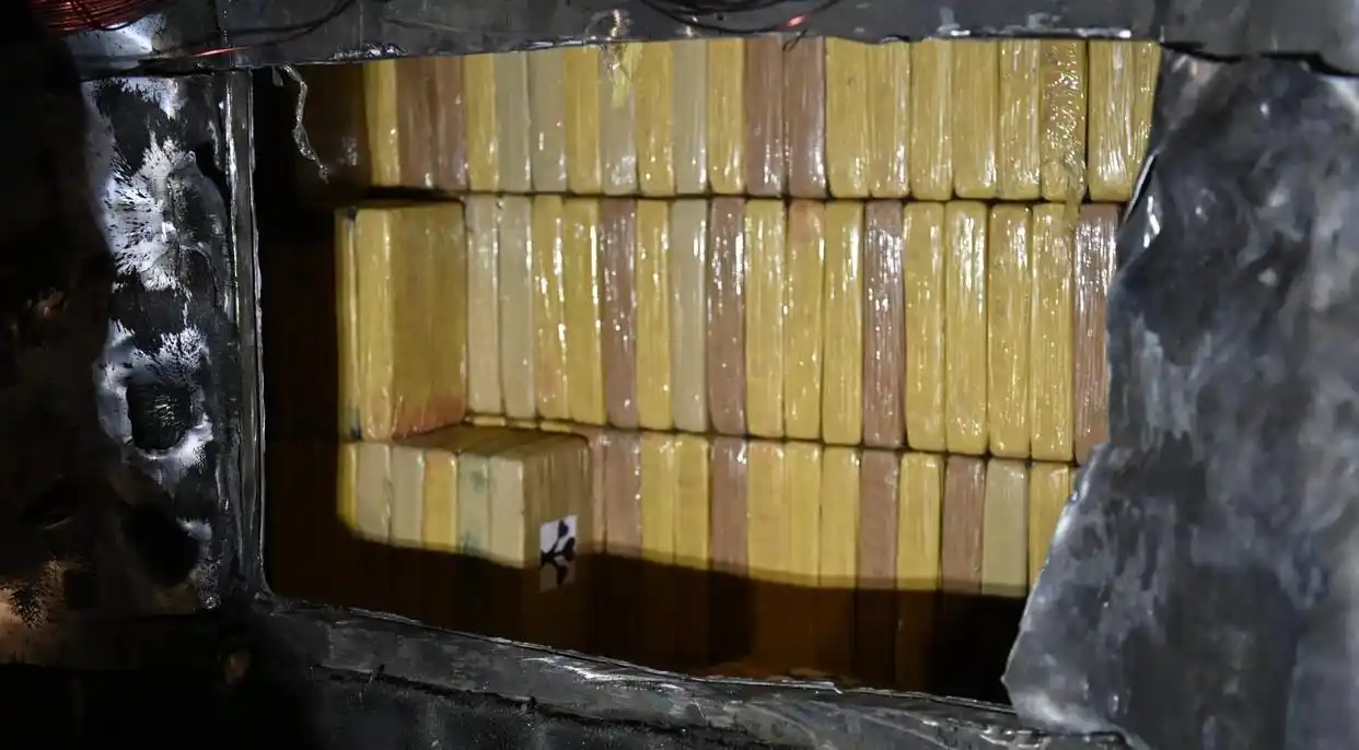 俄美乌三方会谈领土议题_伊朗副外长:做好200%的自卫准备_伊朗回应美方威胁