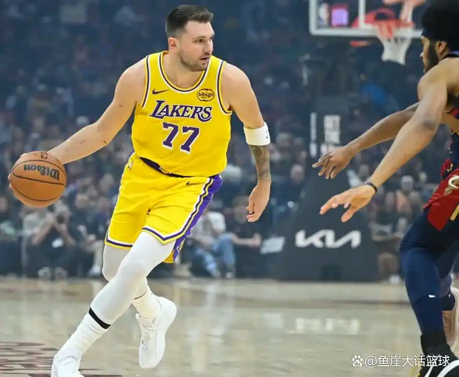 骑士129击败湖人 湖人失误防守分析 东契奇罚球詹姆斯表现_nba常规赛 湖人 vs 骑士