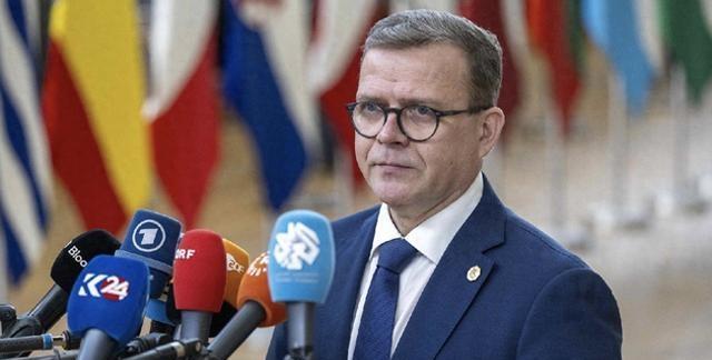 芬兰总理在北京街头散步 经济合作新信号