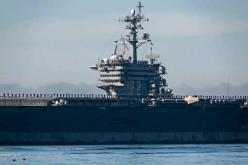 美国向以色列通报对伊朗行动准备进展_特朗普舰队驶向伊朗_美又一驱逐舰抵达 伊朗将实弹演习